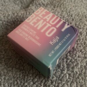 Kaja Beauty Bento Peach Madeline eyeshadow new